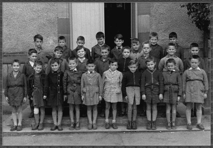 La classe de CM de M Py en 1957